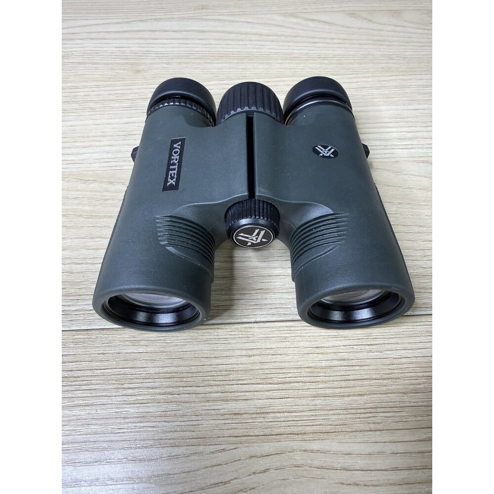 Vortex Diamondback HD DB-211 10X28 Binoculars G Vtx AE
